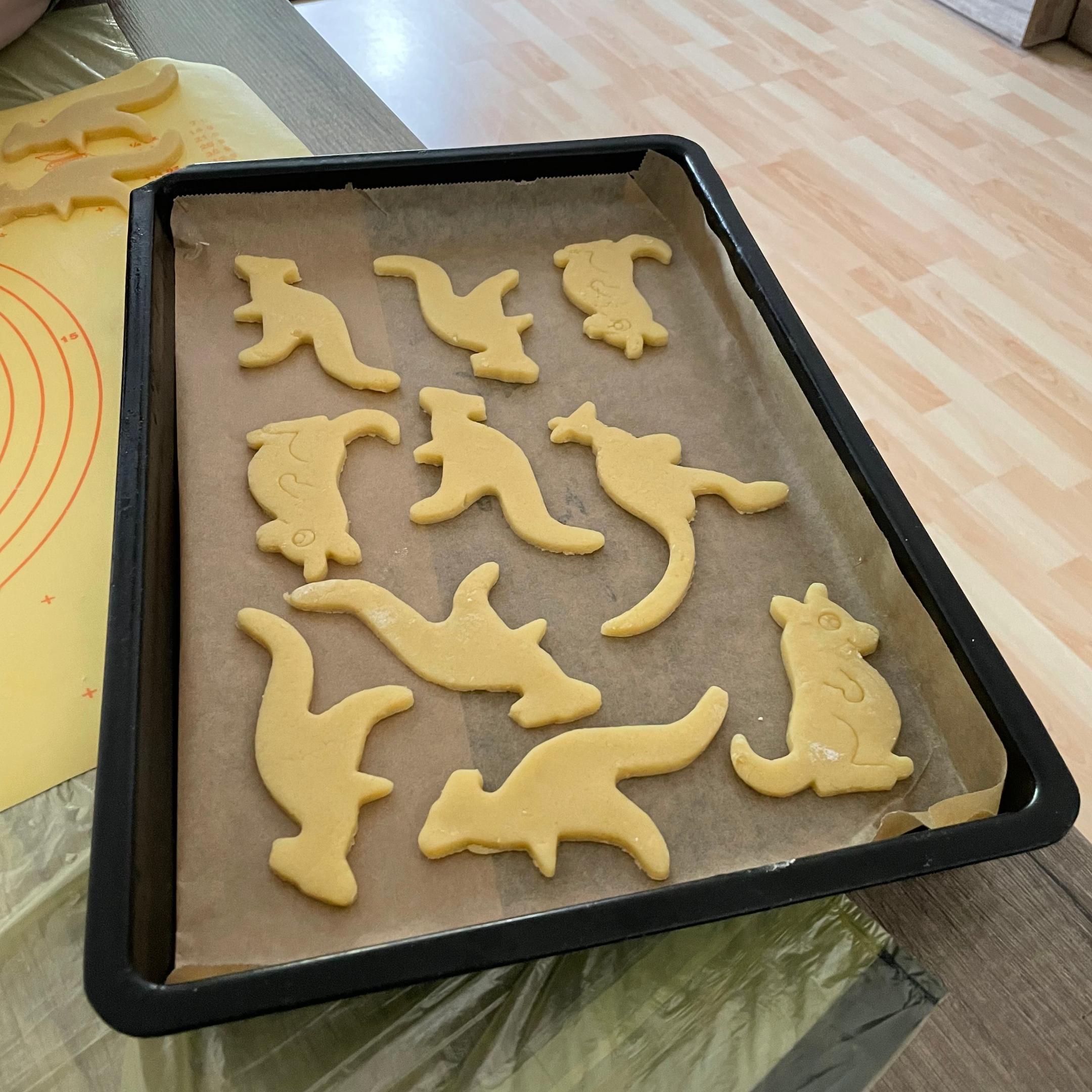 Mit_Gott_feiern-2022-06a-Backen_fuer_Auftakt_der_Kinderkirche-02